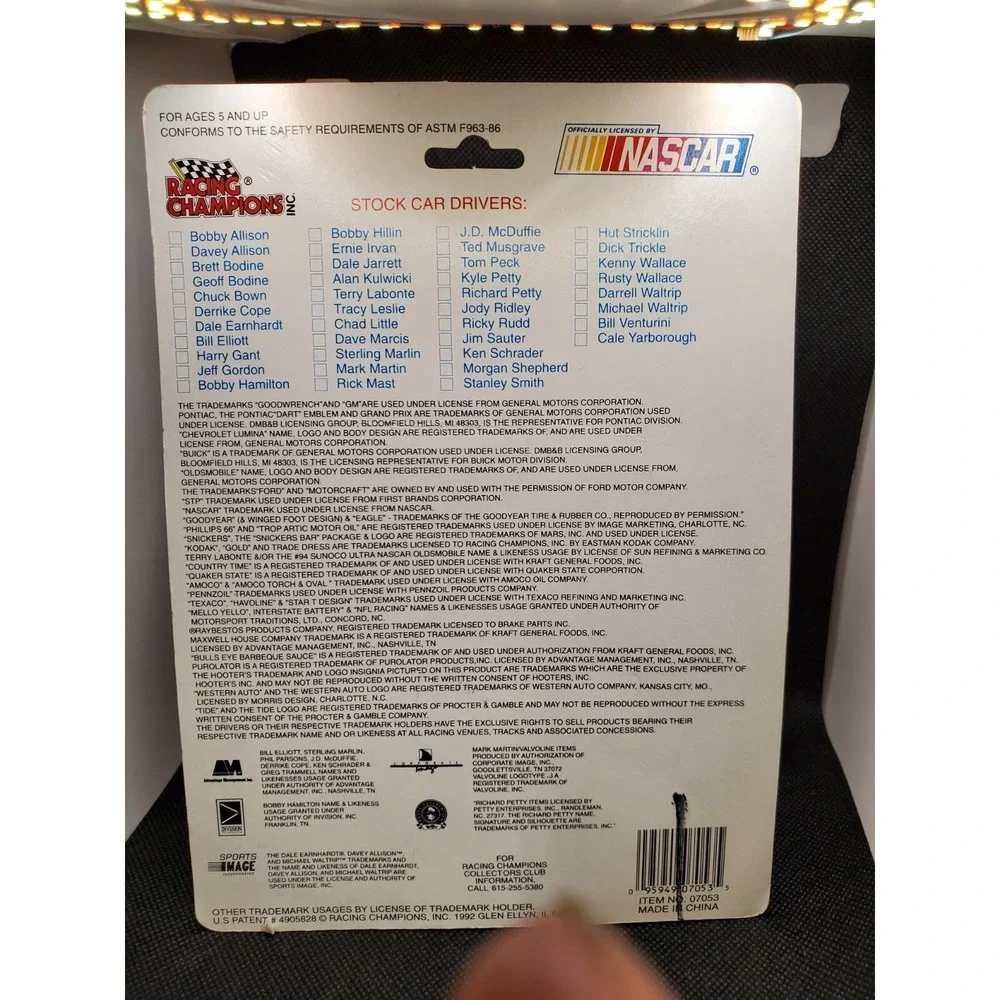 1993 Edition Racing Champions stock car Bill Elliott die cast